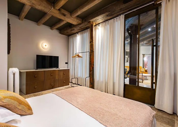 Cmg Amazing Duplex 3br 6p Le Marais Appartement Paris